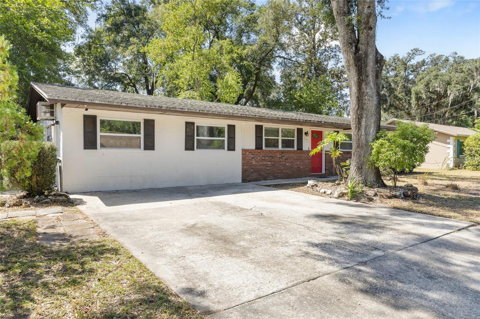Image 3 of 47 For 3135 46th Avenue