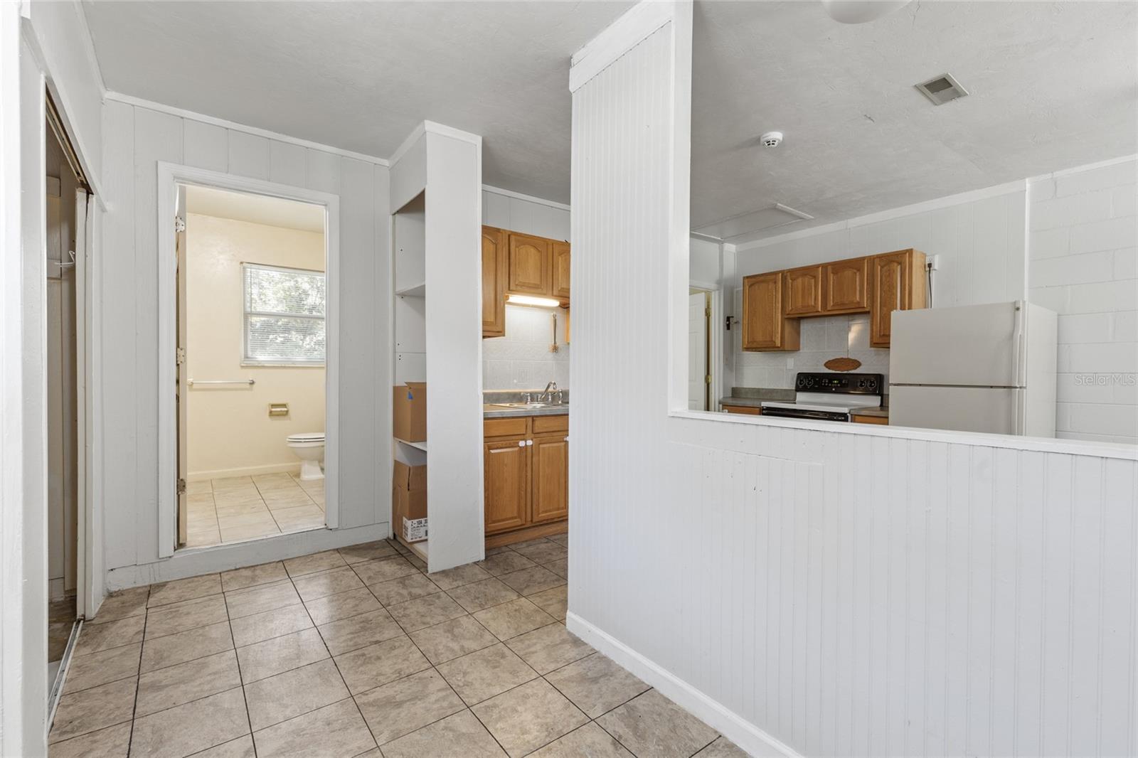 Image 30 of 47 For 3135 46th Avenue