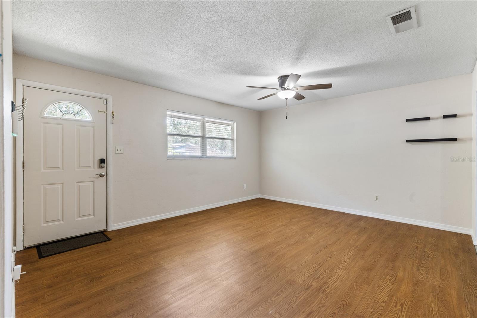 Image 5 of 47 For 3135 46th Avenue