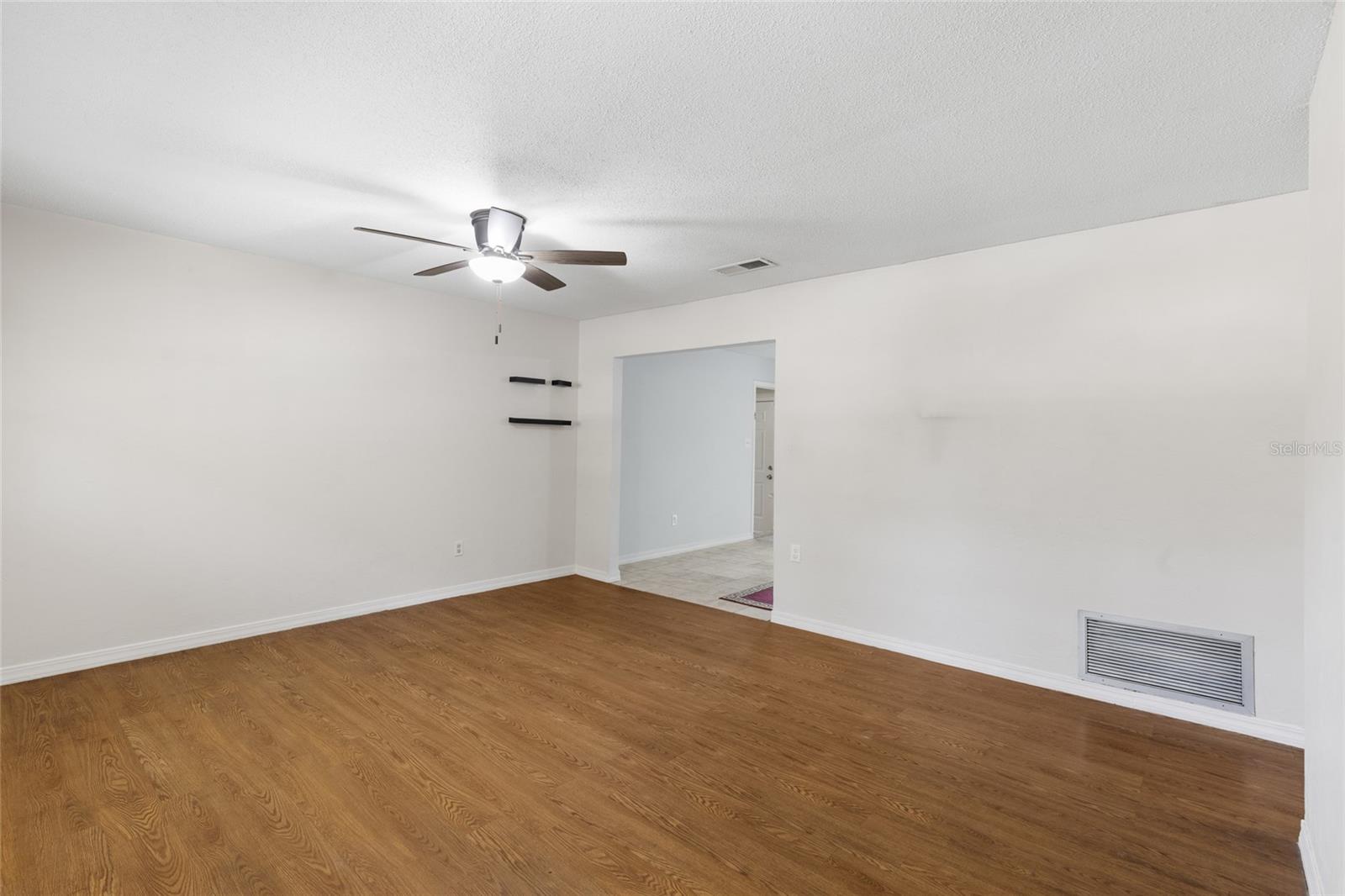 Image 7 of 47 For 3135 46th Avenue