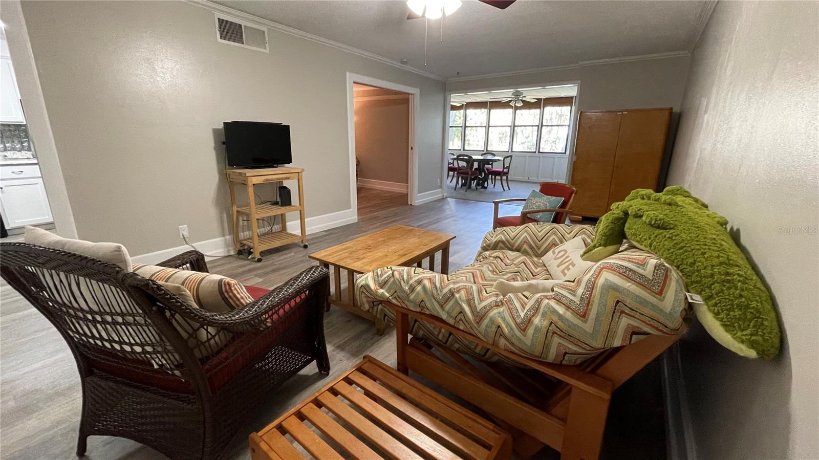 Image 19 of 71 For 2510 14th Drive 316