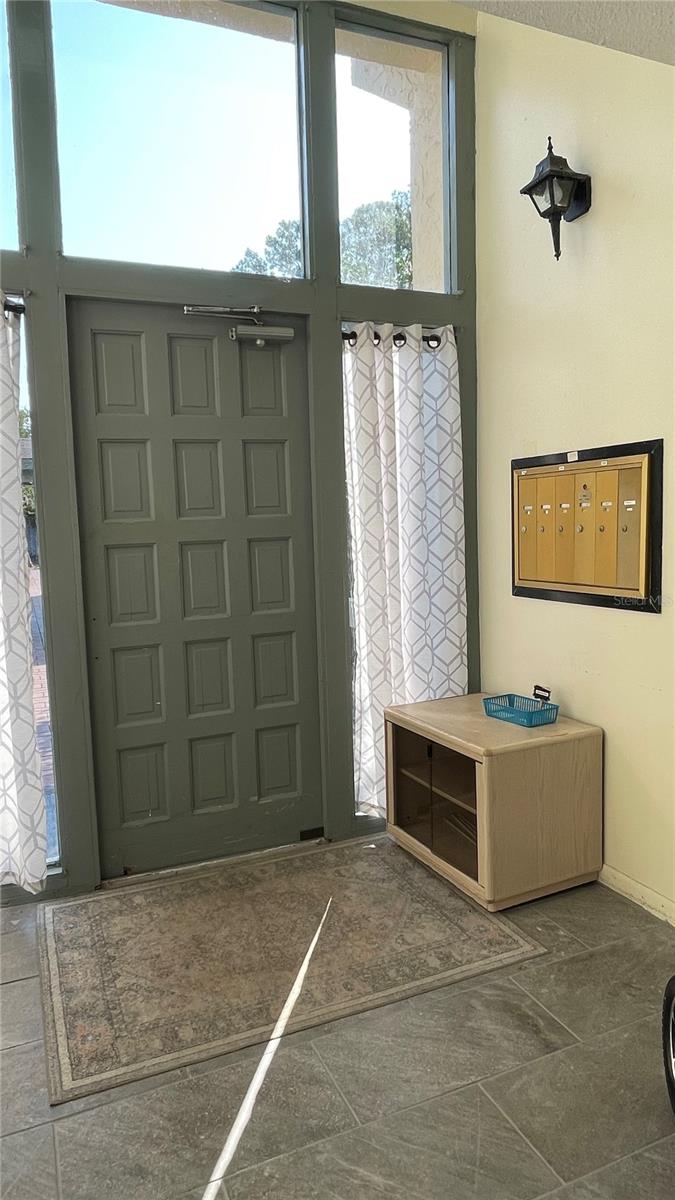 Image 6 of 71 For 2510 14th Drive 316