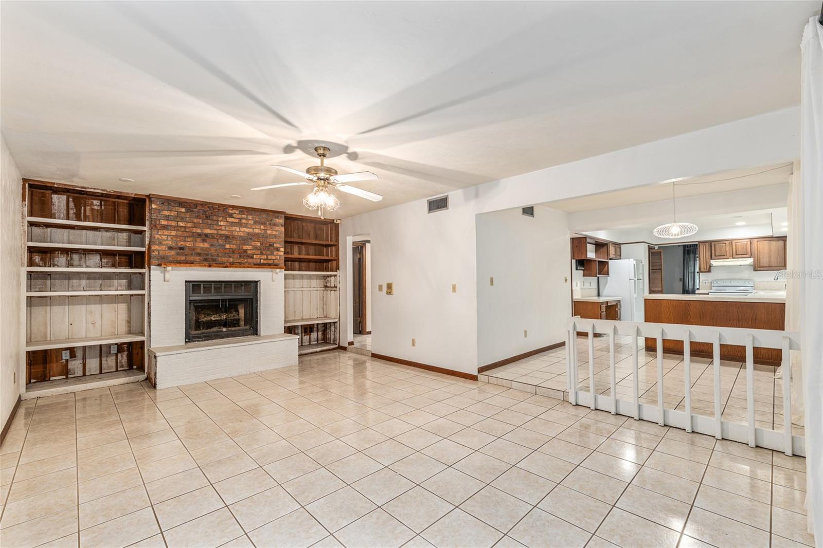 Image 41 of 100 For 5827 54th Way