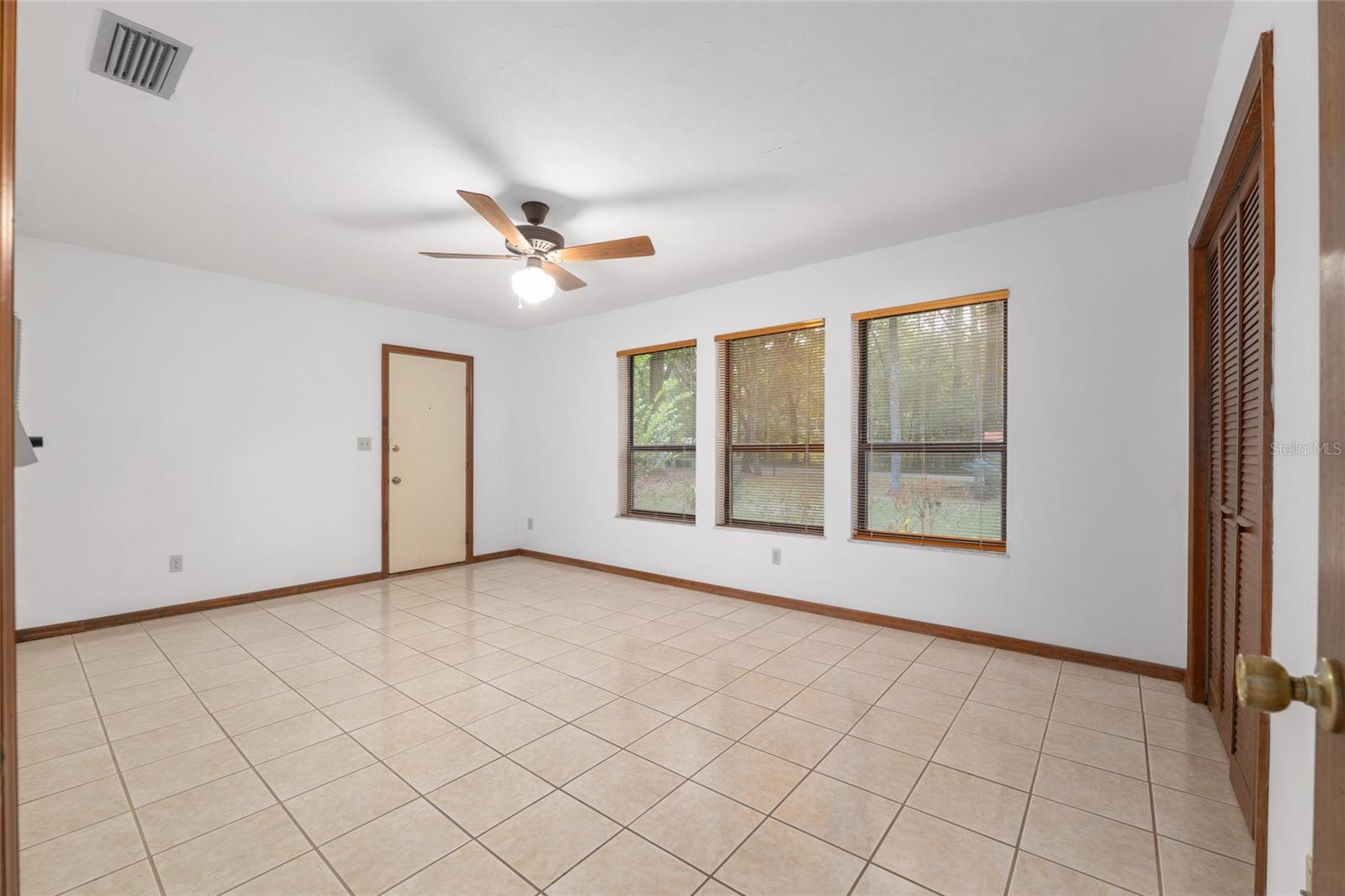 Image 49 of 100 For 5827 54th Way