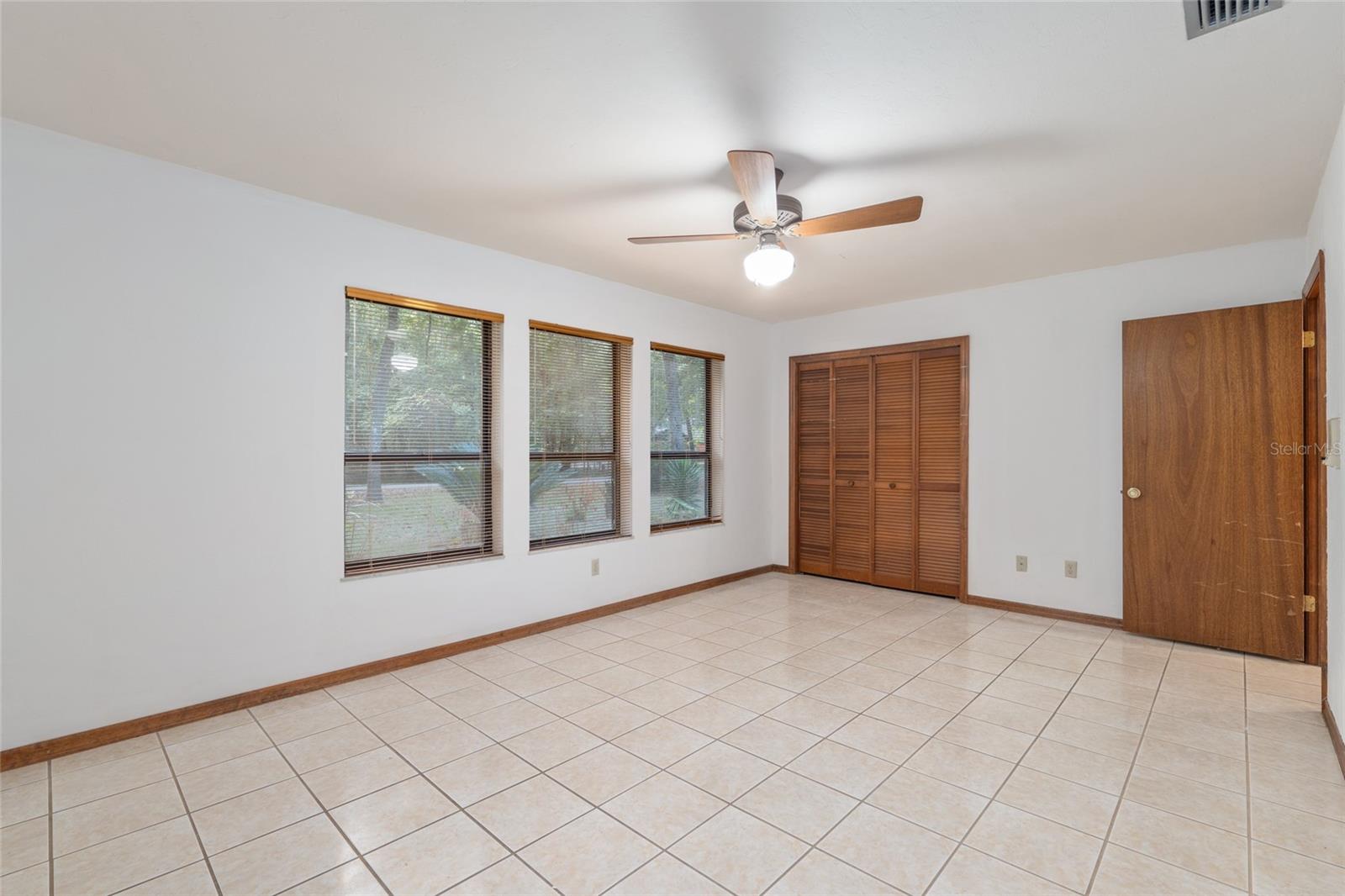 Image 51 of 100 For 5827 54th Way