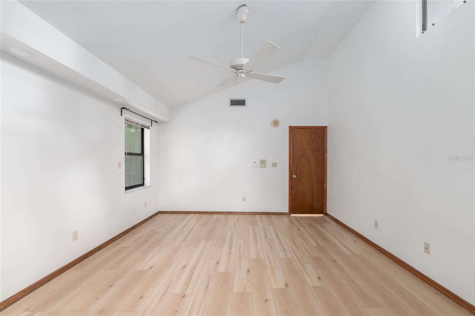 Image 60 of 100 For 5827 54th Way