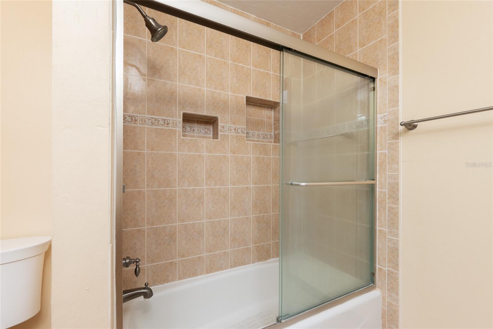 Image 63 of 100 For 5827 54th Way