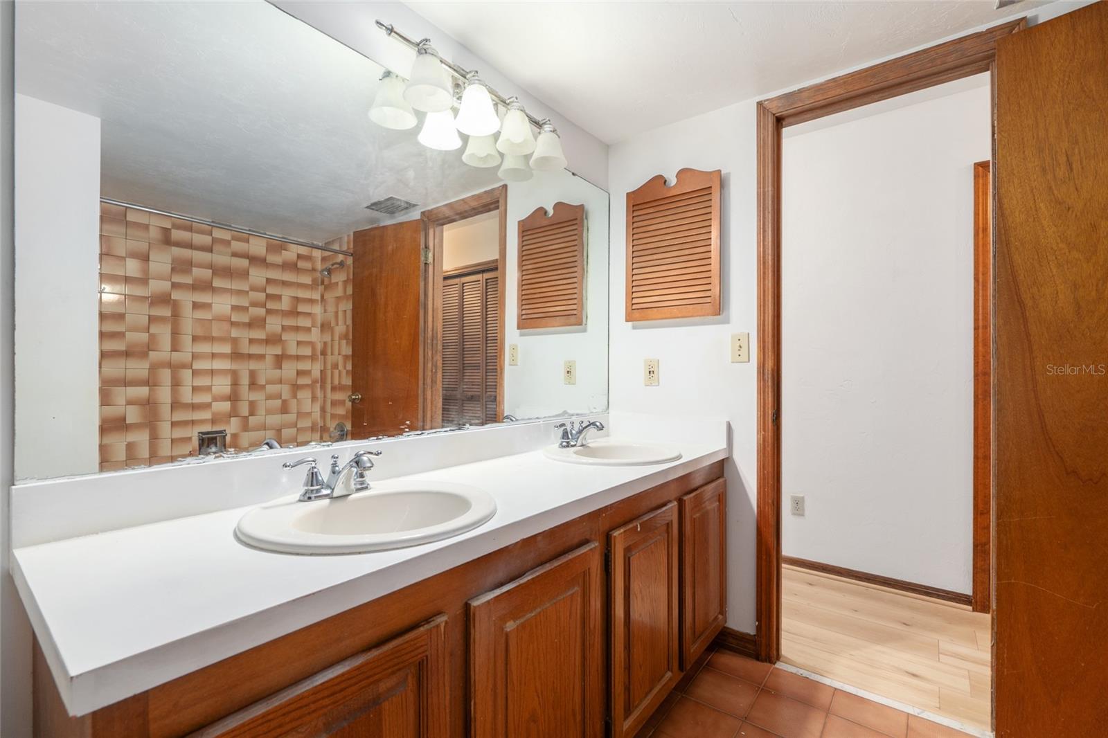 Image 68 of 100 For 5827 54th Way