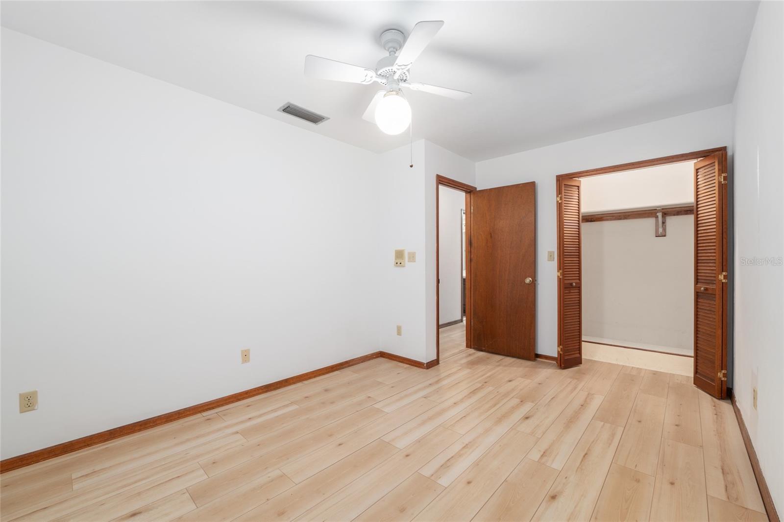 Image 71 of 100 For 5827 54th Way