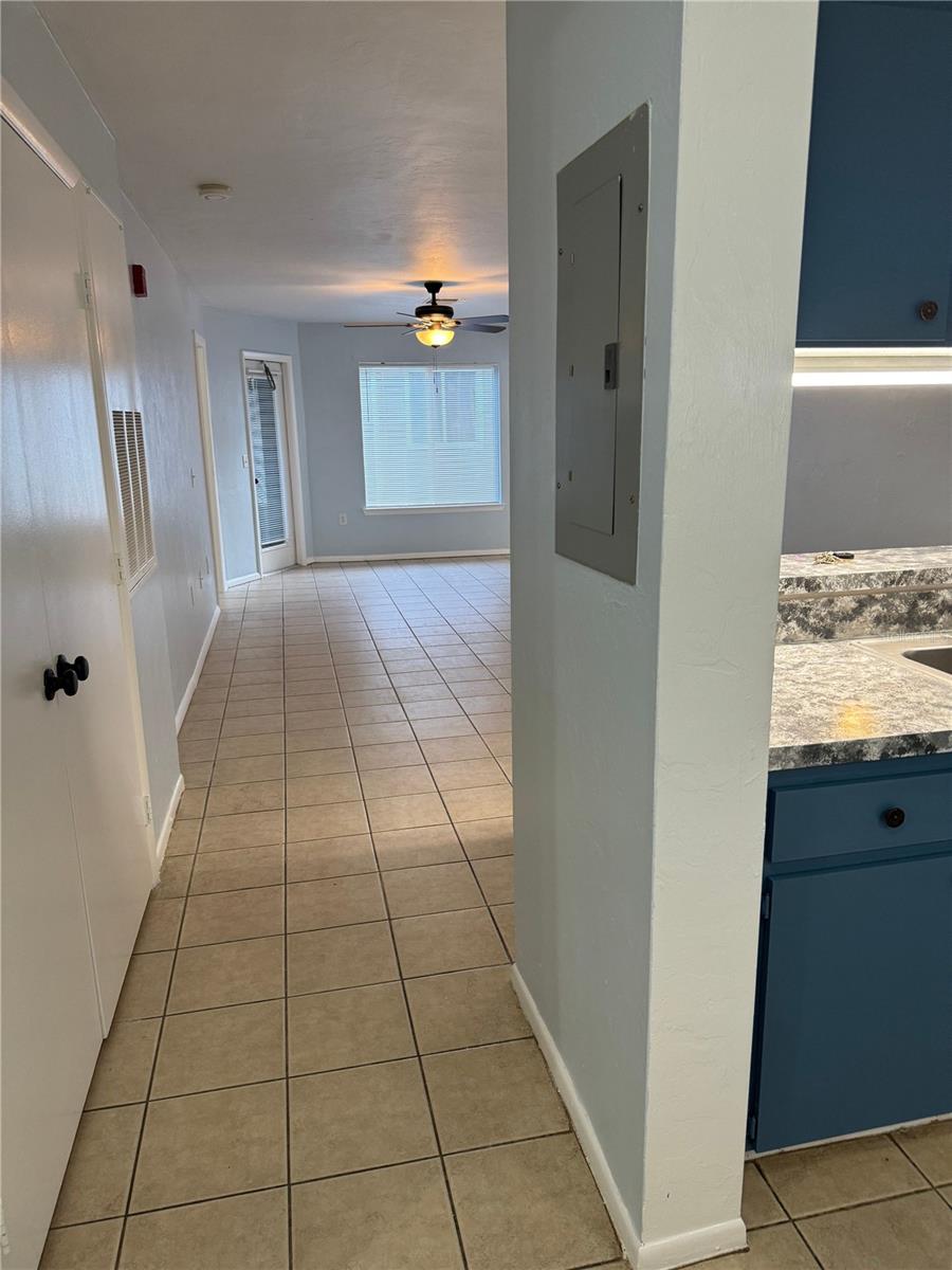 Image 5 of 19 For 4000 23rd Street 3-208