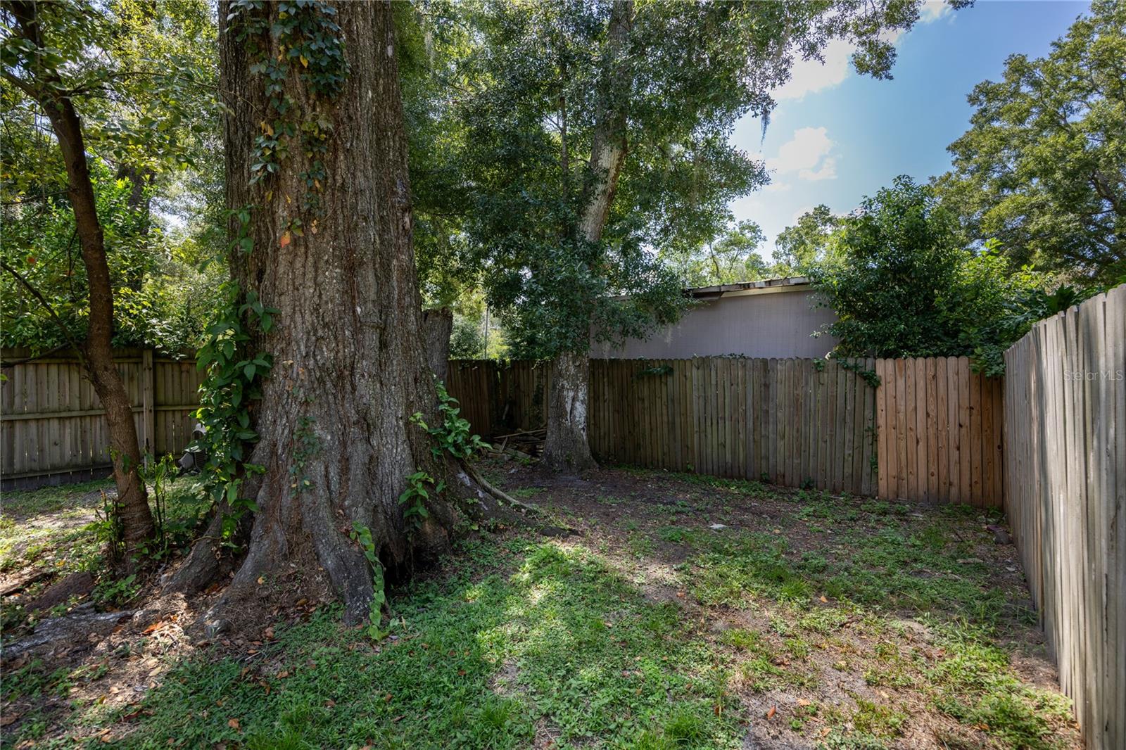 Image 11 of 28 For 15872 133rd Lane