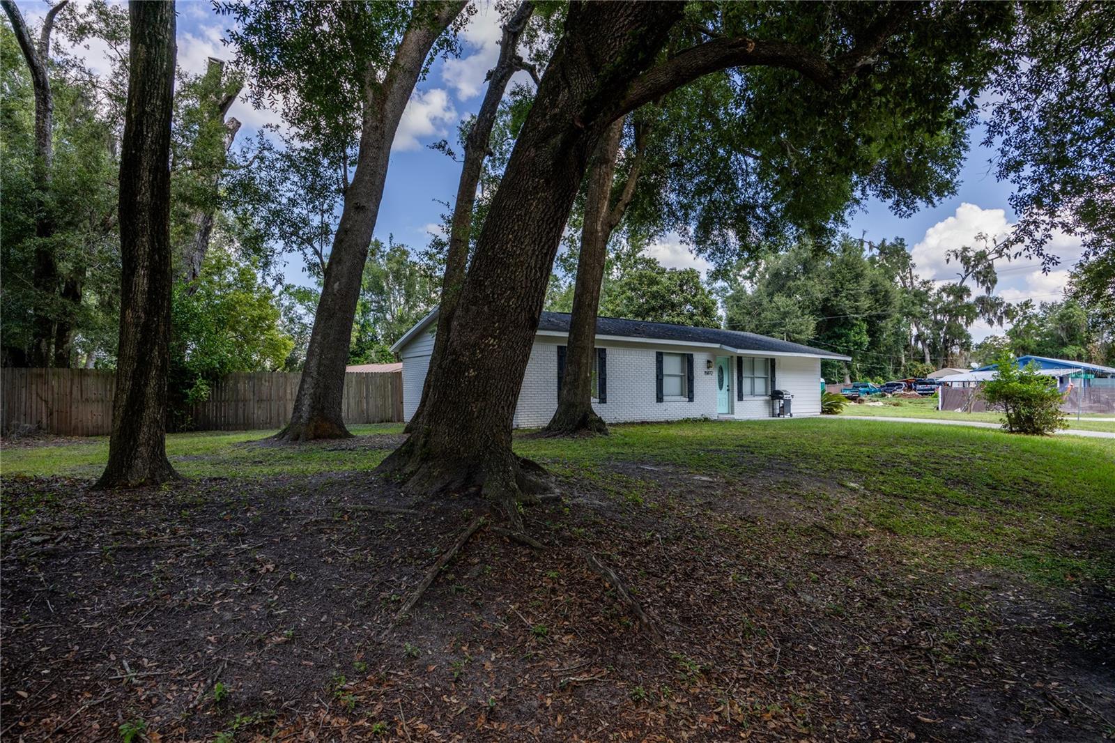 Image 7 of 28 For 15872 133rd Lane