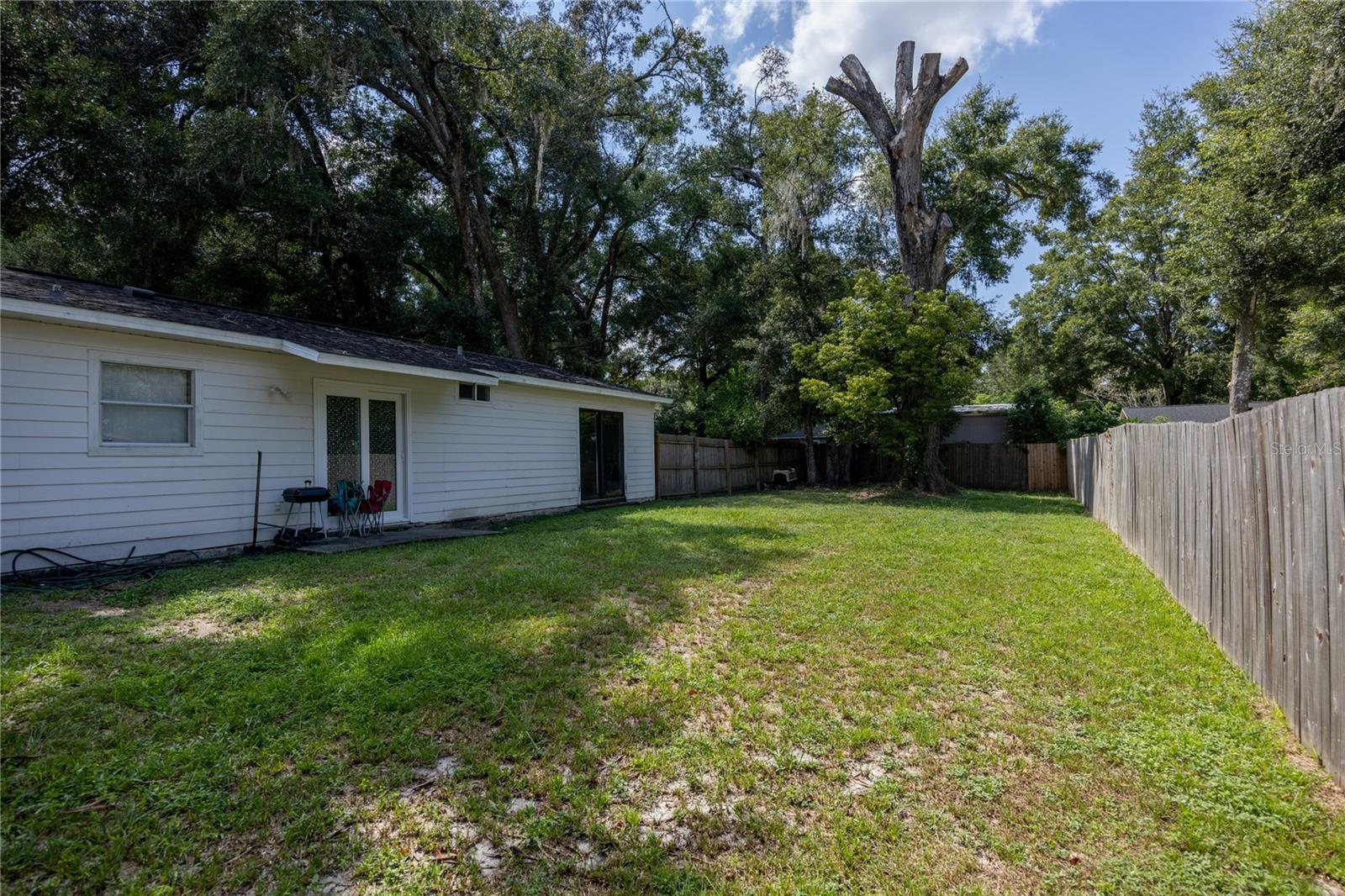 Image 9 of 28 For 15872 133rd Lane