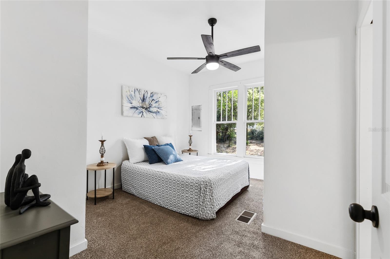 Image 16 of 32 For 14727 142nd Street