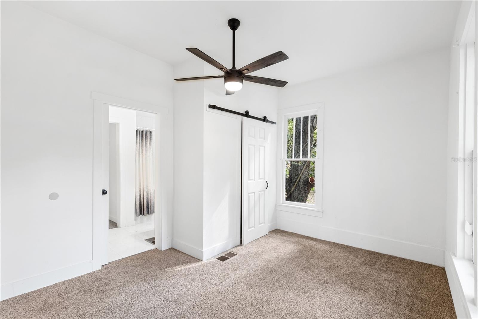 Image 20 of 32 For 14727 142nd Street