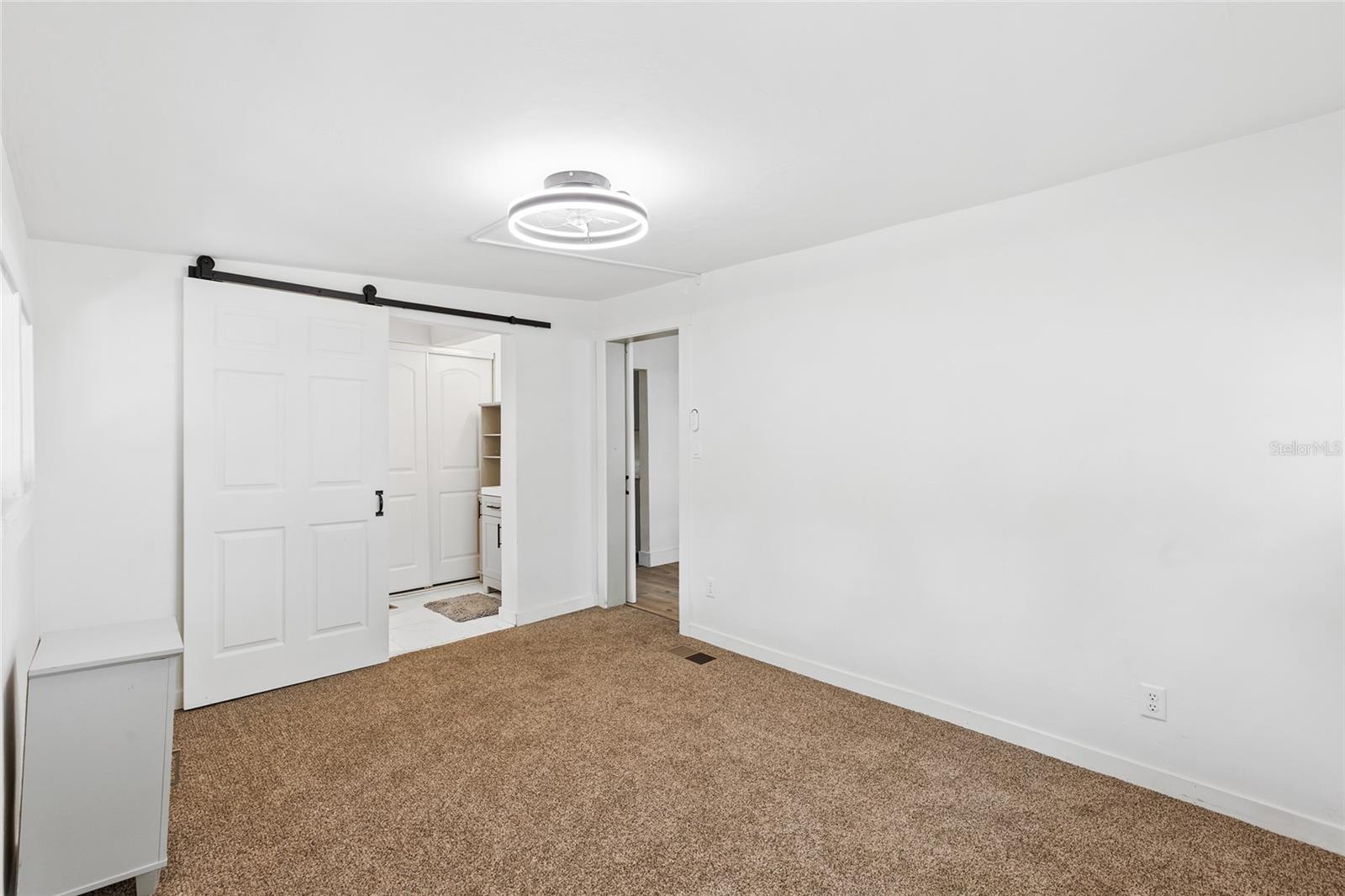 Image 21 of 32 For 14727 142nd Street