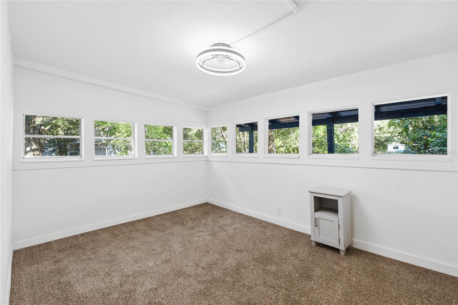 Image 22 of 32 For 14727 142nd Street