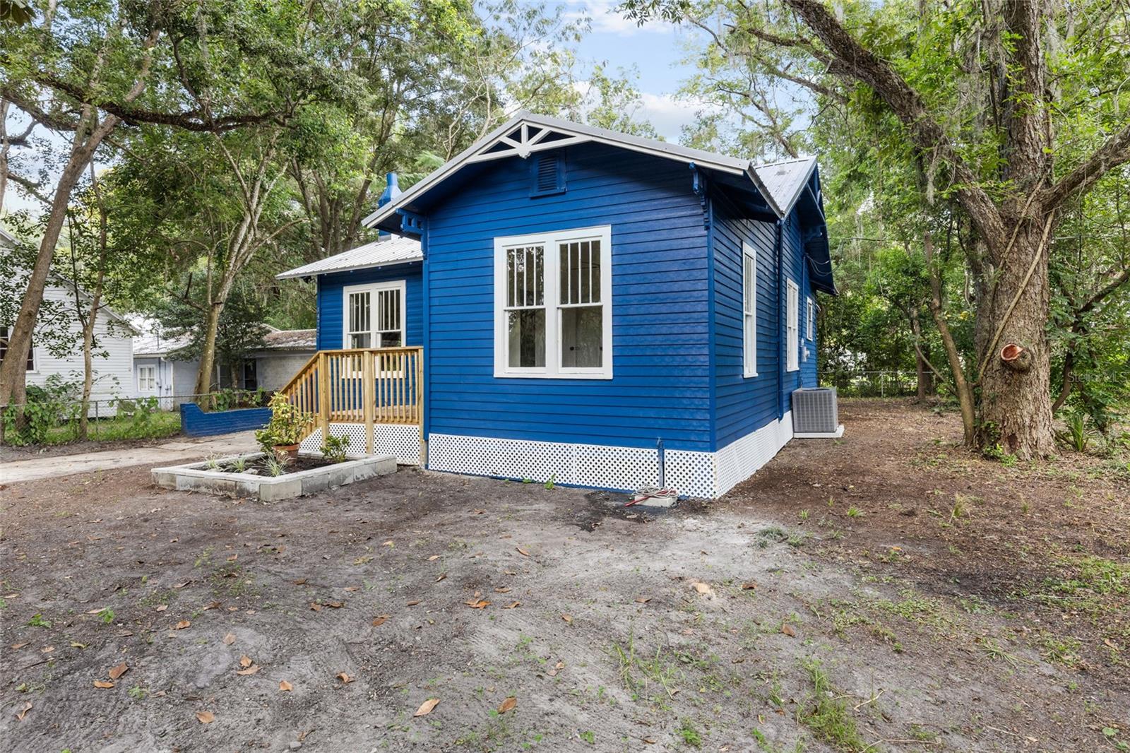Image 24 of 32 For 14727 142nd Street