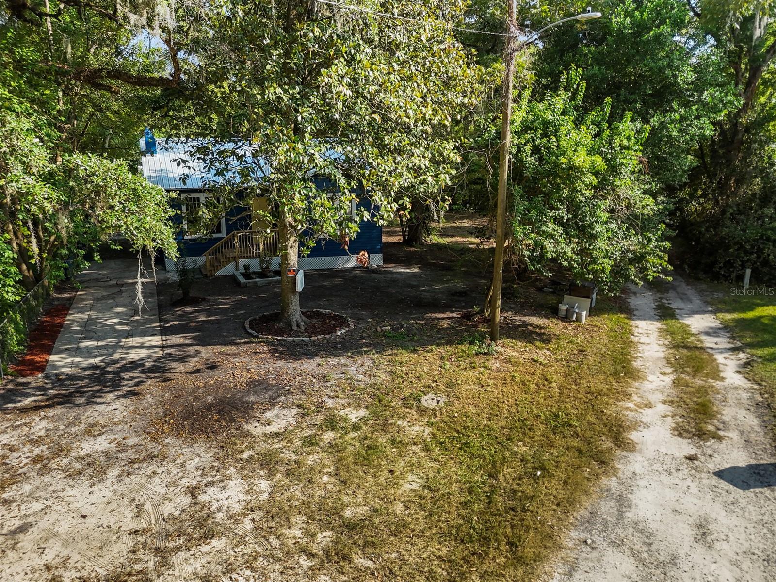 Image 27 of 32 For 14727 142nd Street