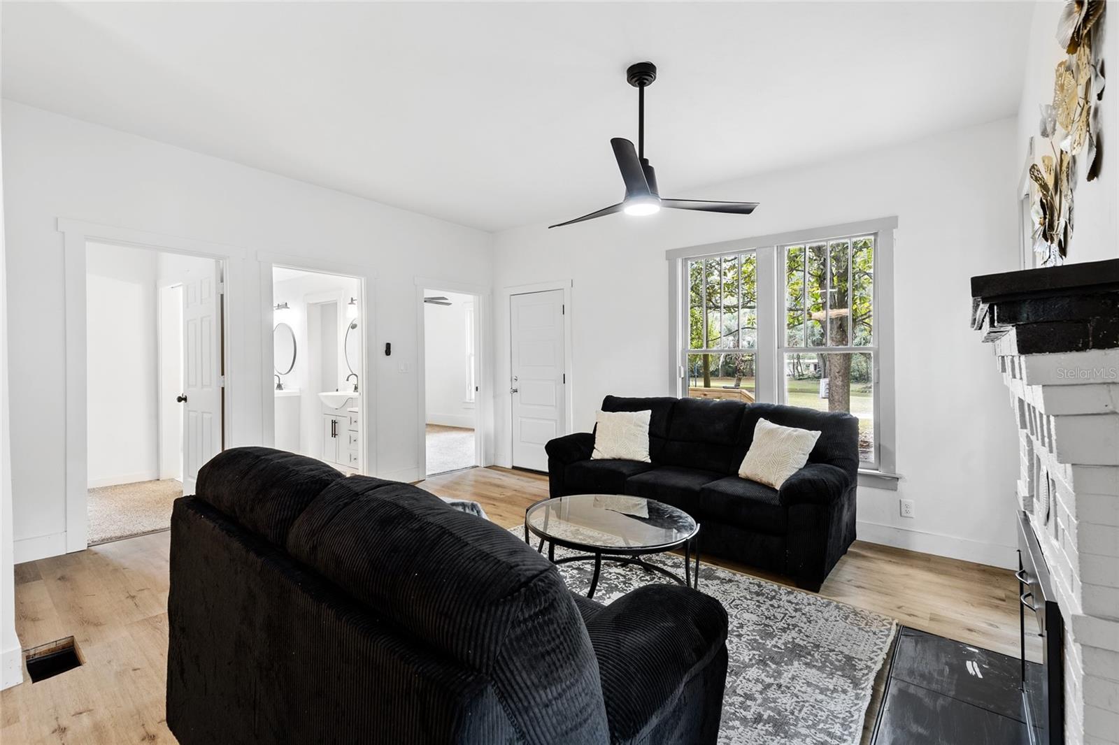 Image 6 of 32 For 14727 142nd Street