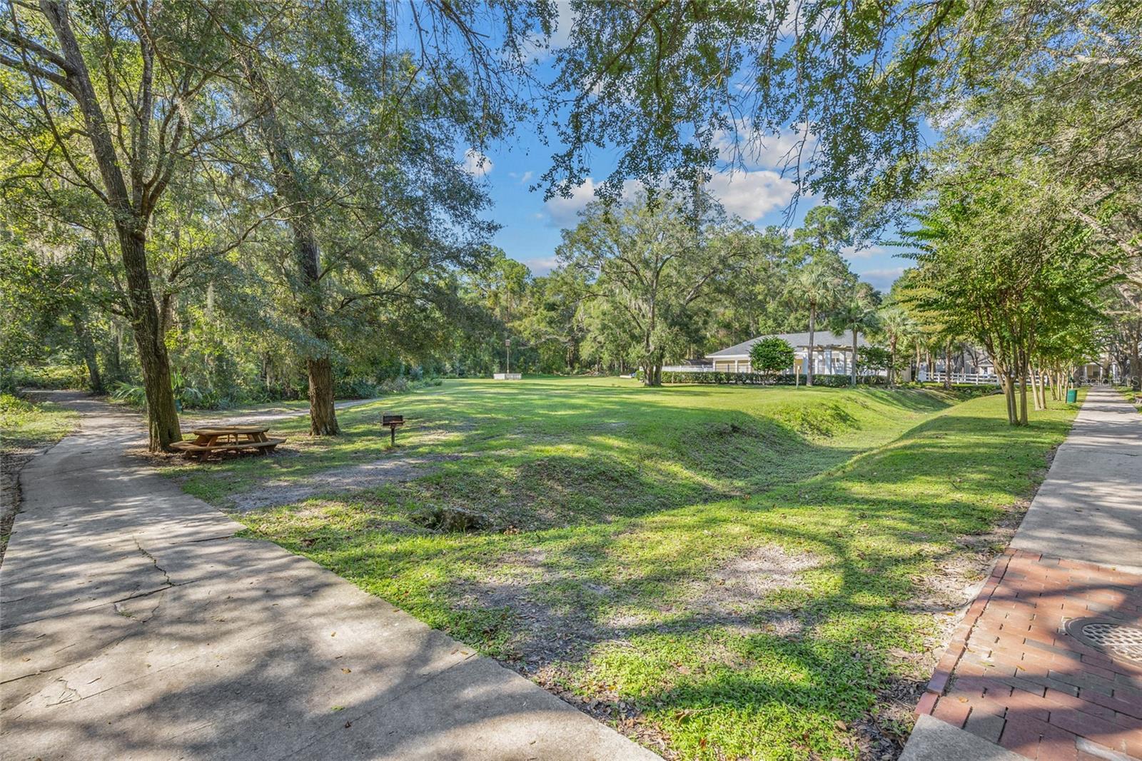 Image 18 of 36 For 5133 91st Ct. Court G304