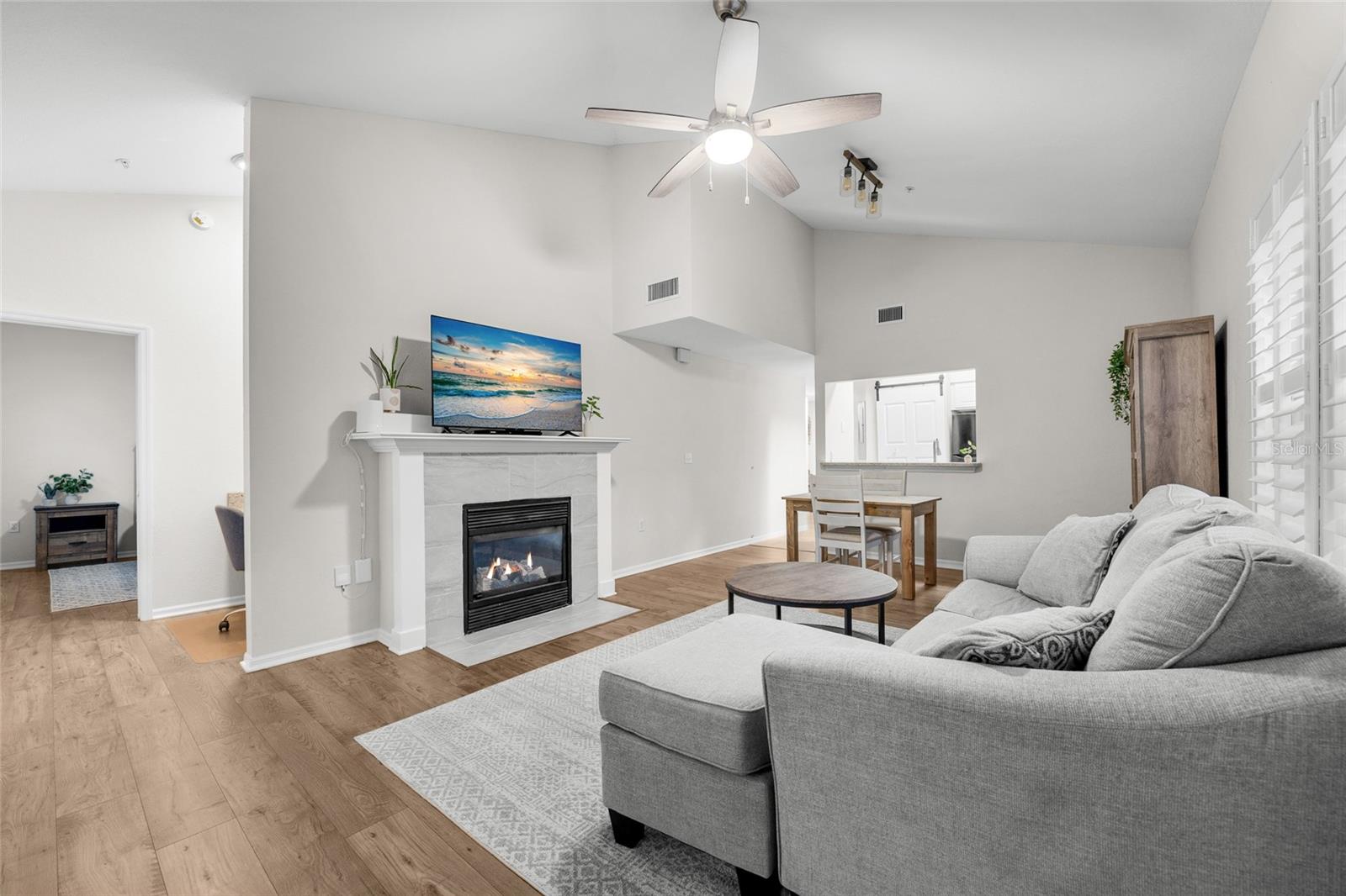 Image 4 of 36 For 5133 91st Ct. Court G304