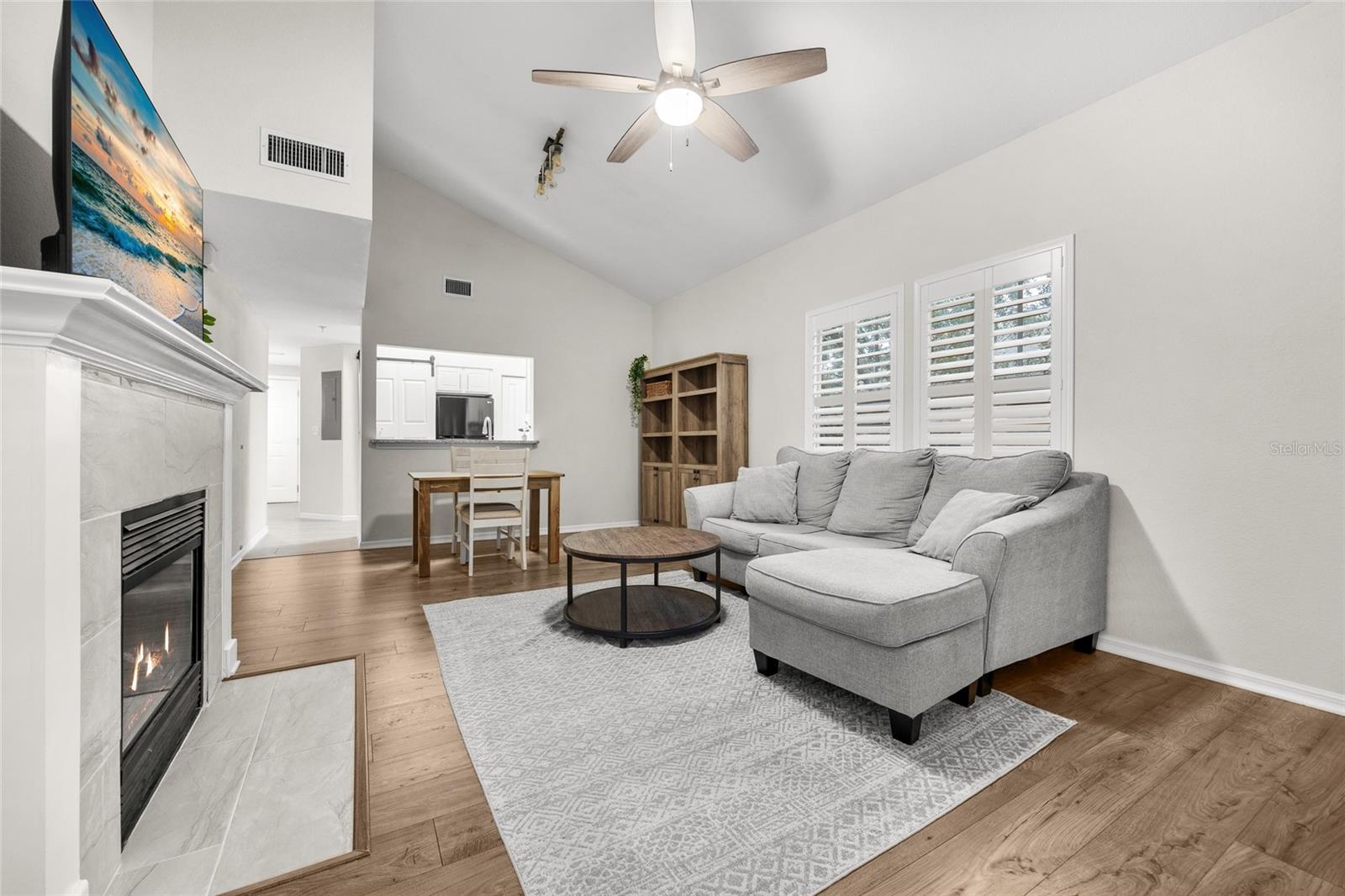 Image 6 of 36 For 5133 91st Ct. Court G304