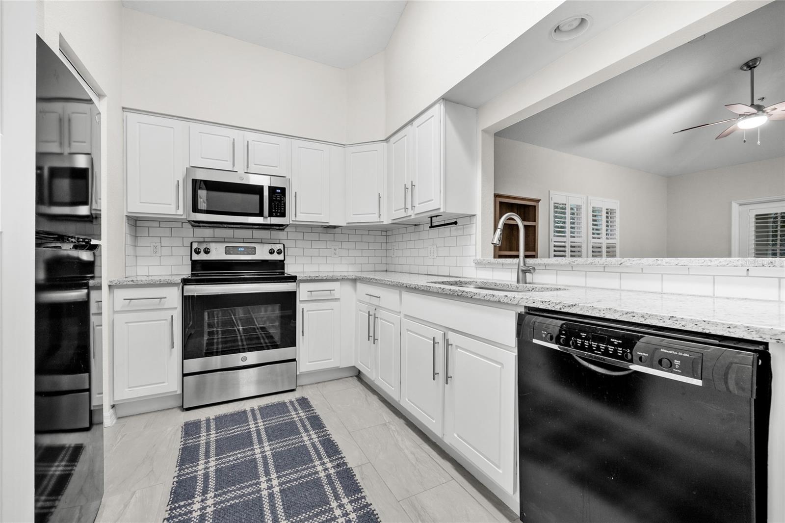 Image 9 of 36 For 5133 91st Ct. Court G304