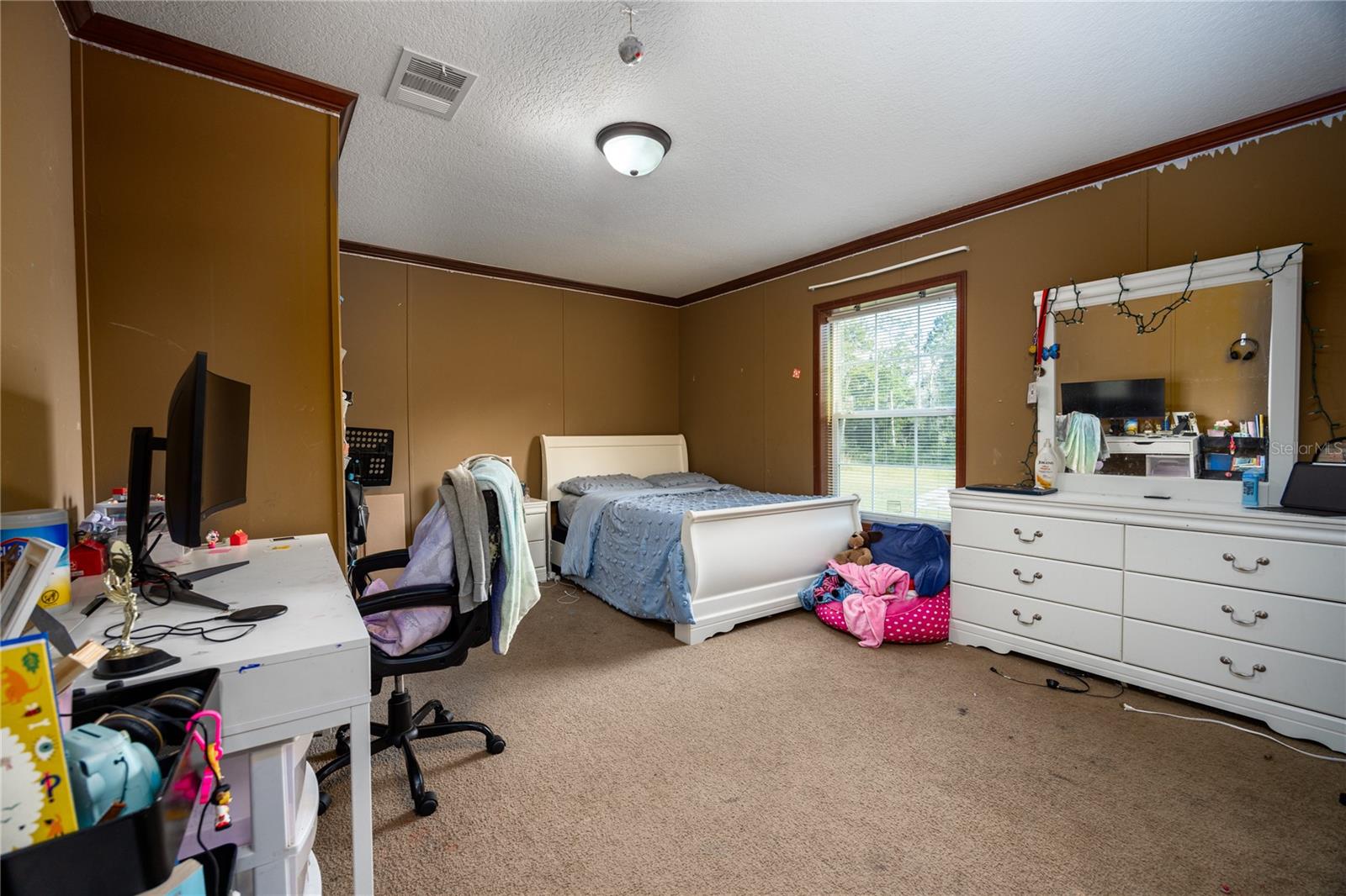 Image 17 of 37 For 7102 100th Avenue