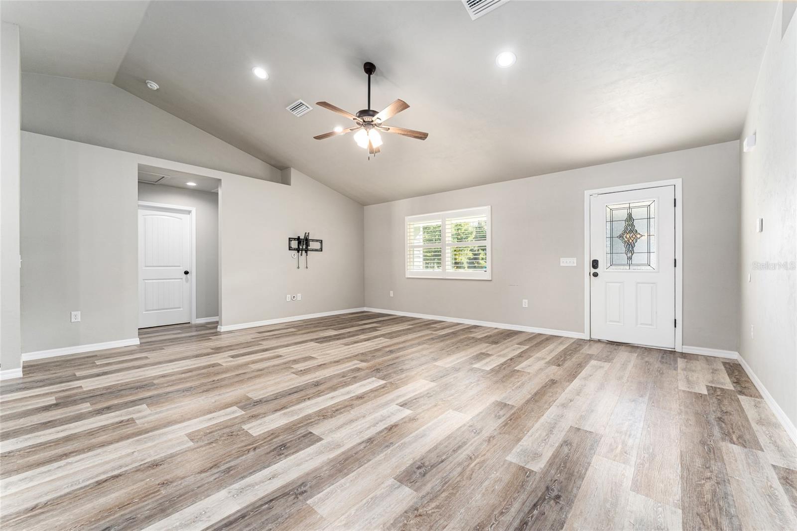 Image 12 of 52 For 4422 20th Terrace