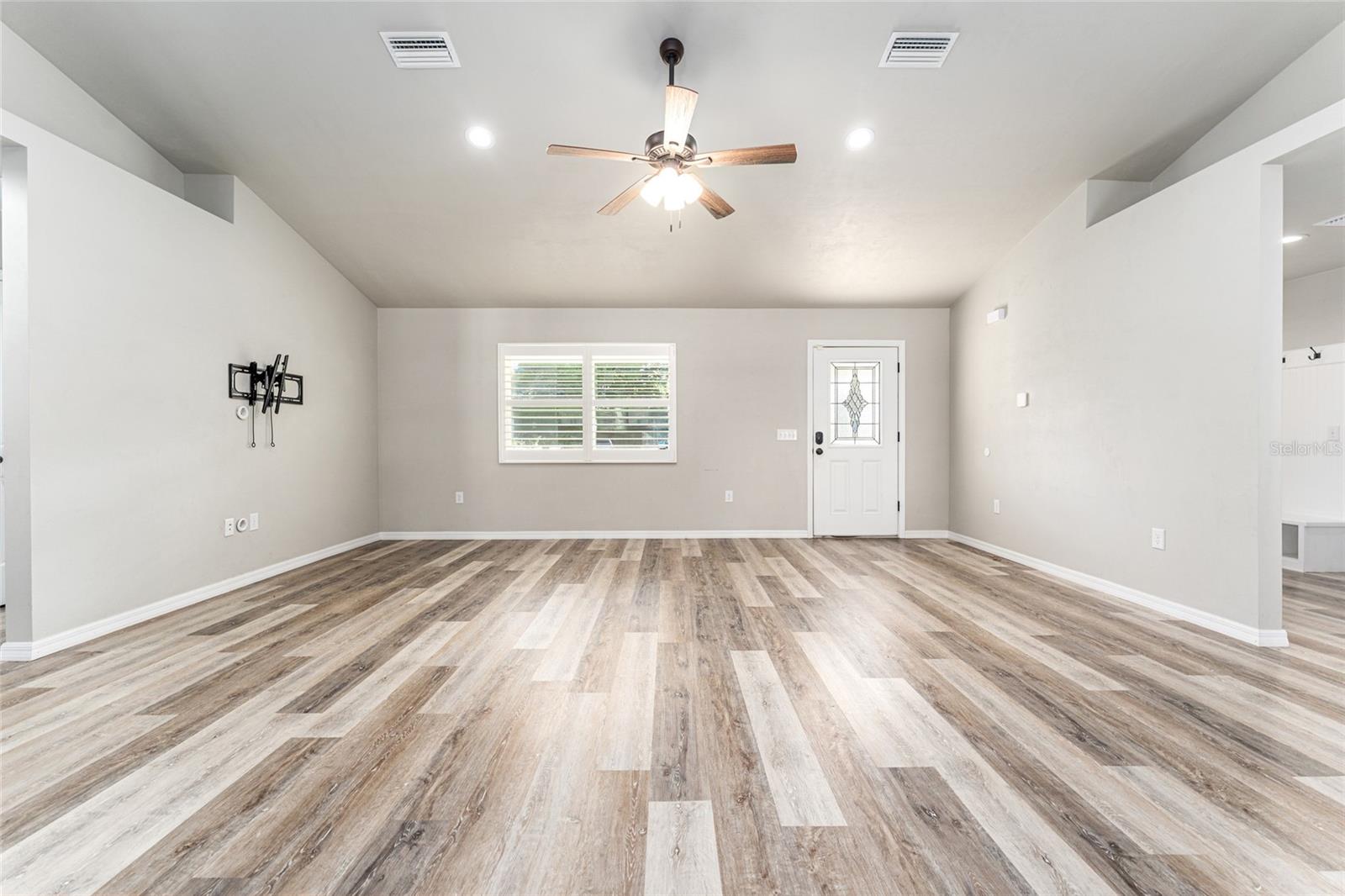 Image 13 of 52 For 4422 20th Terrace