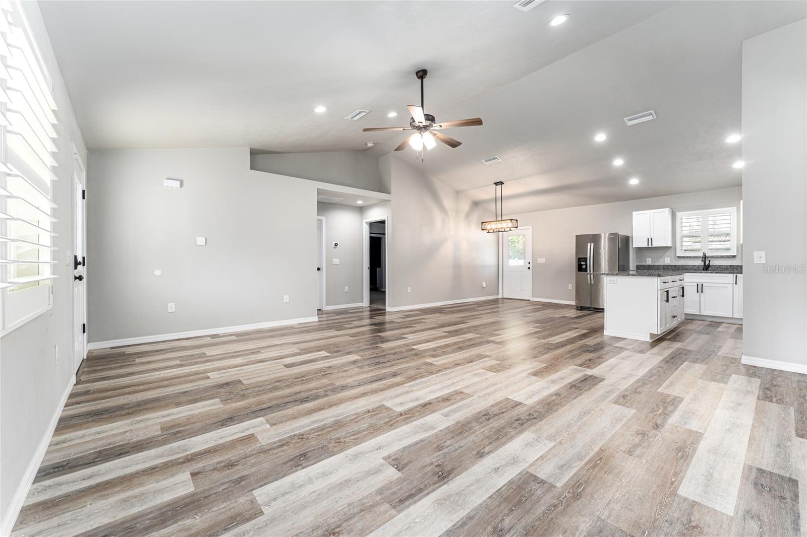Image 16 of 52 For 4422 20th Terrace
