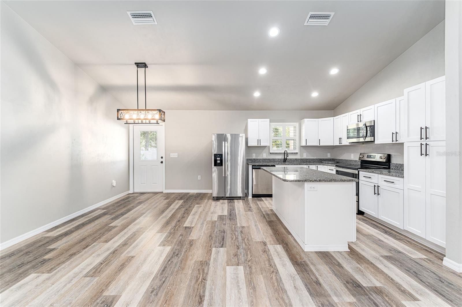 Image 17 of 52 For 4422 20th Terrace