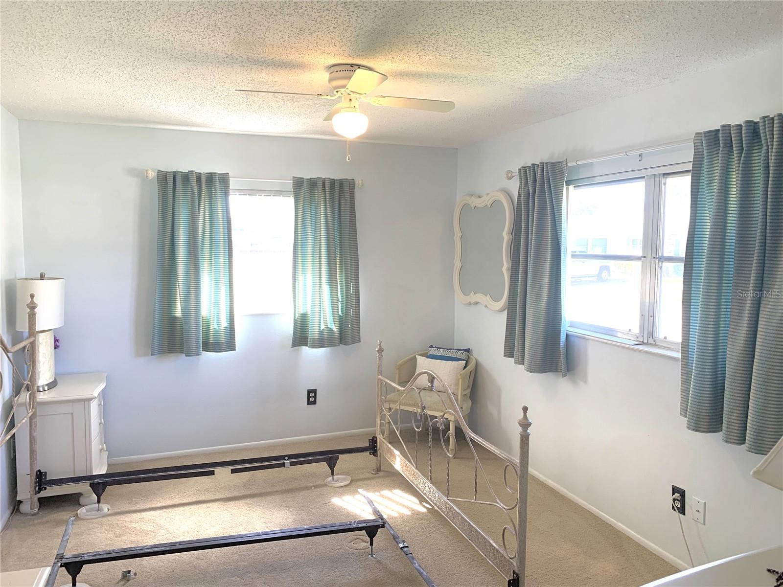 Image 23 of 27 For 2711 Sherbrooke Lane B