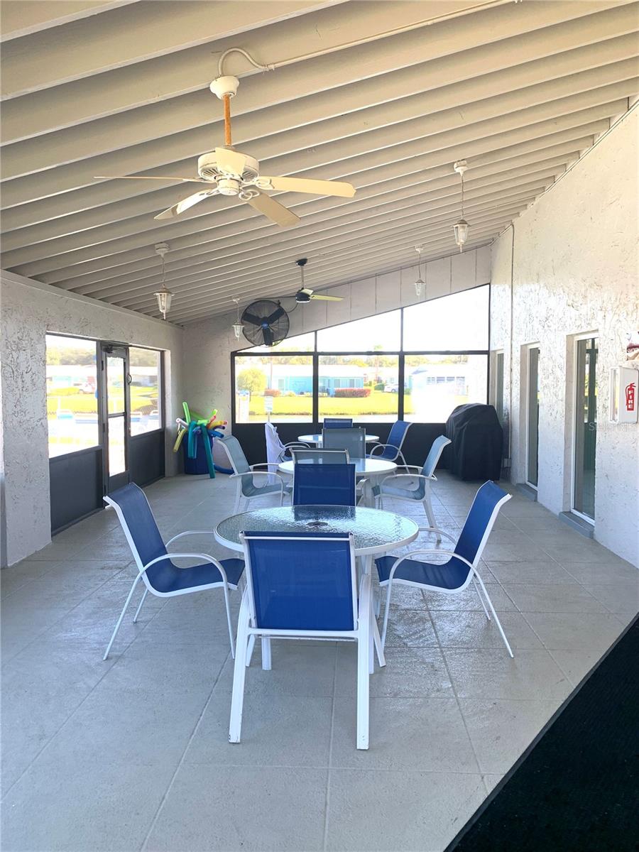 Image 9 of 27 For 2711 Sherbrooke Lane B