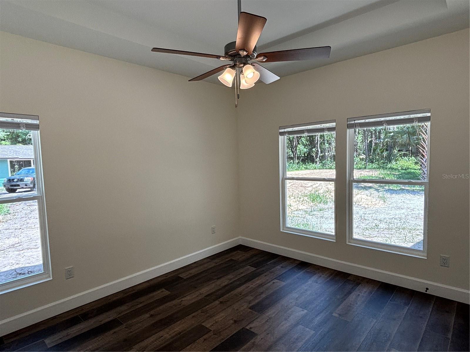 Image 15 of 26 For 207 8th Street