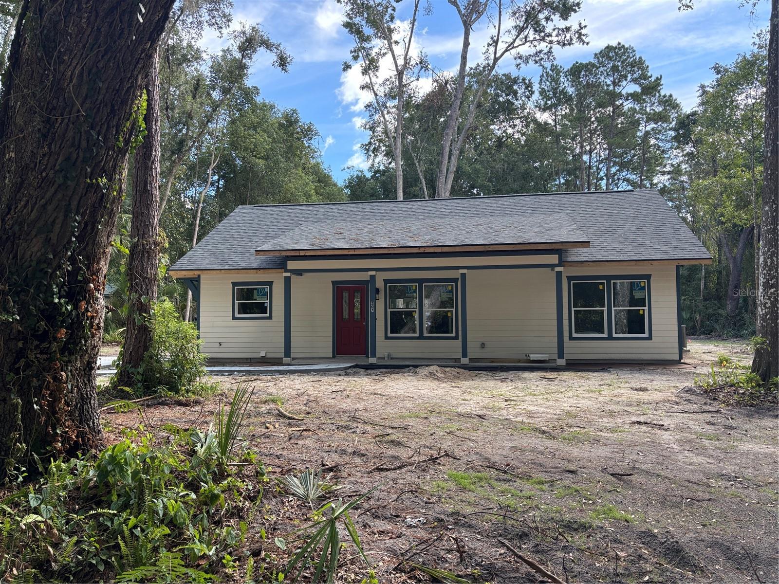 Image 2 of 26 For 207 8th Street