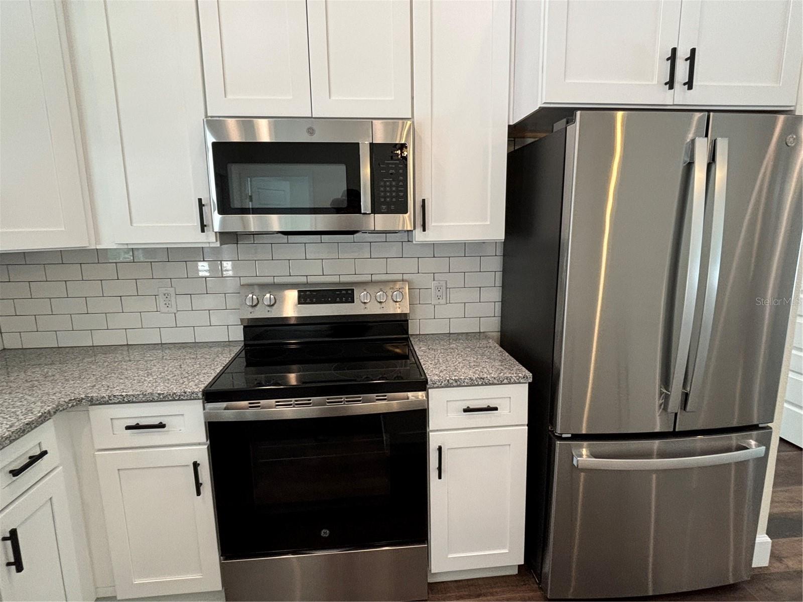 Image 7 of 26 For 207 8th Street
