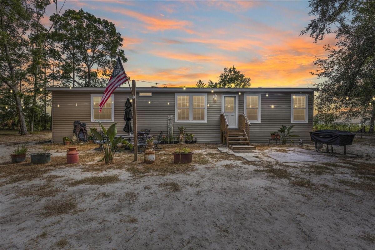 Details for 6389 6th Place, BELL, FL 32619