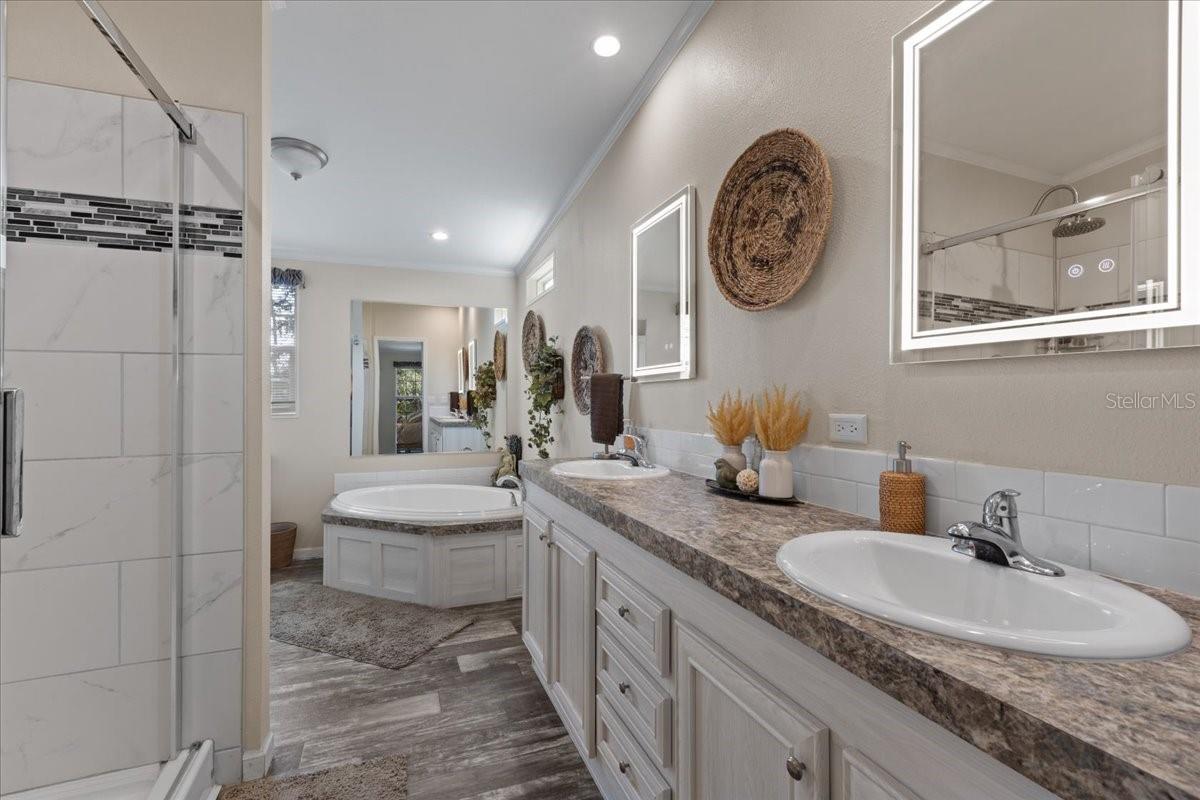 Image 16 of 59 For 6389 6th Place