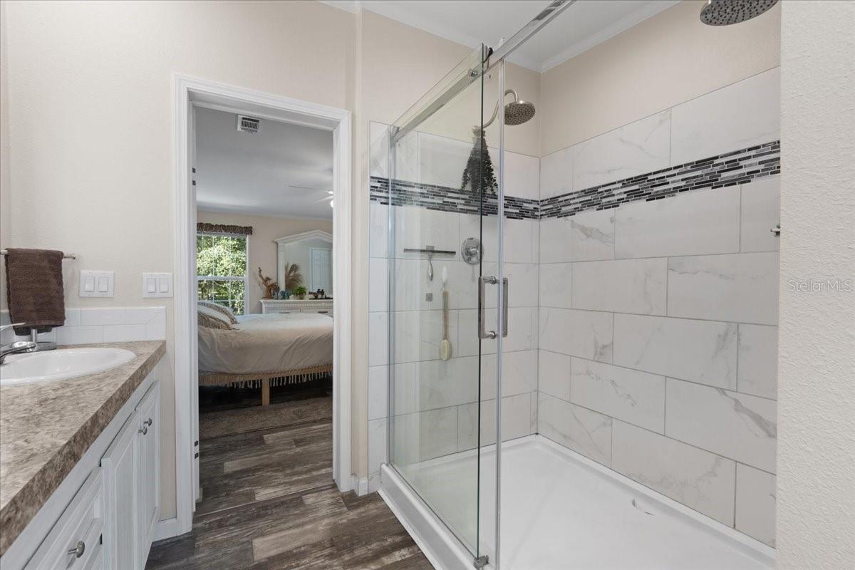 Image 18 of 59 For 6389 6th Place