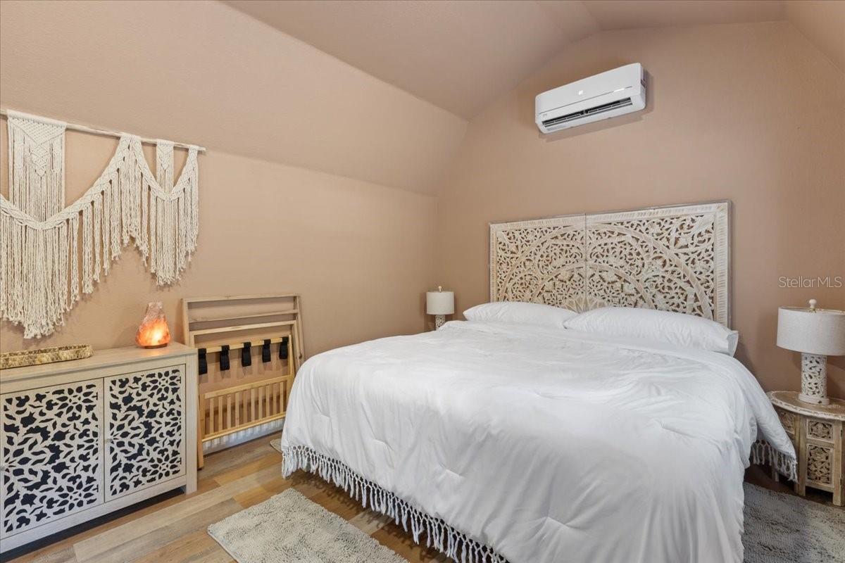 Image 36 of 59 For 6389 6th Place