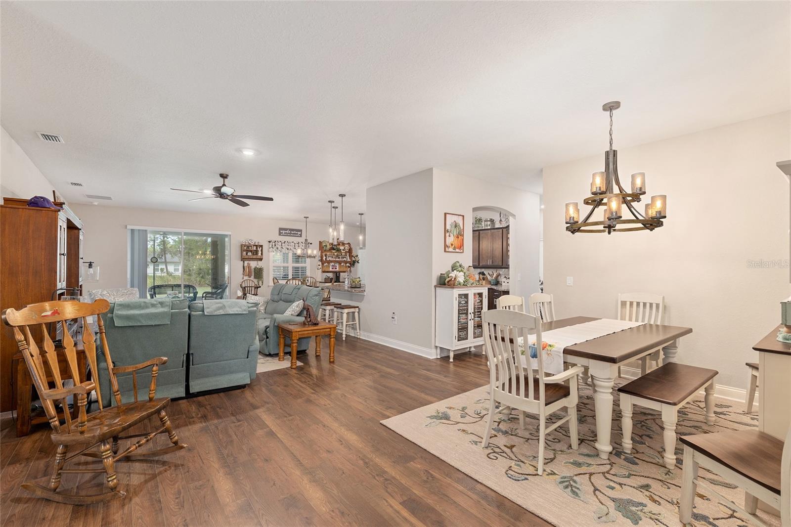Image 12 of 51 For 5549 112th Street