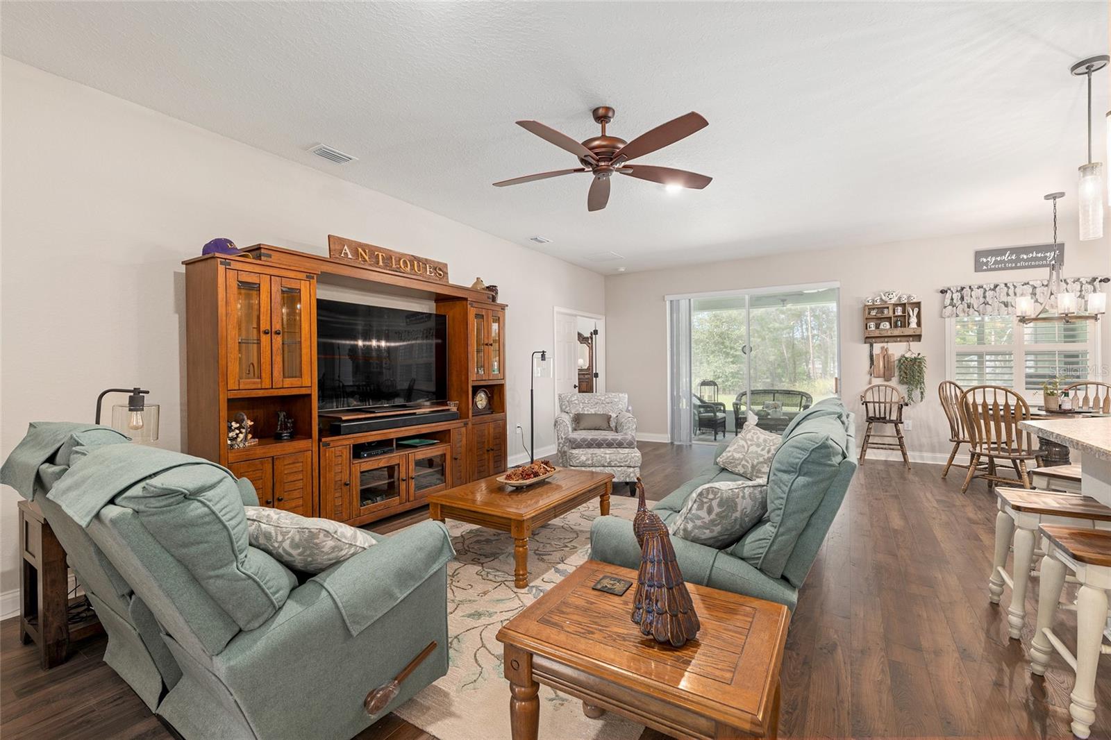 Image 14 of 51 For 5549 112th Street