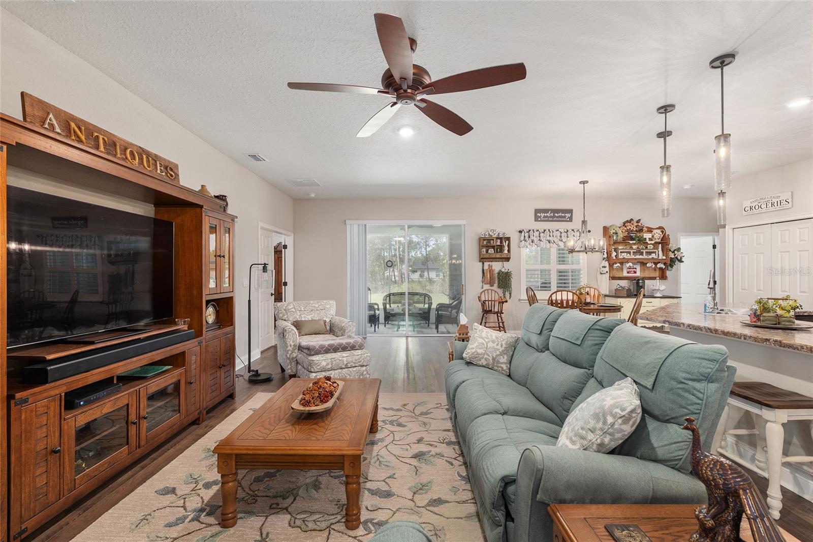 Image 15 of 51 For 5549 112th Street
