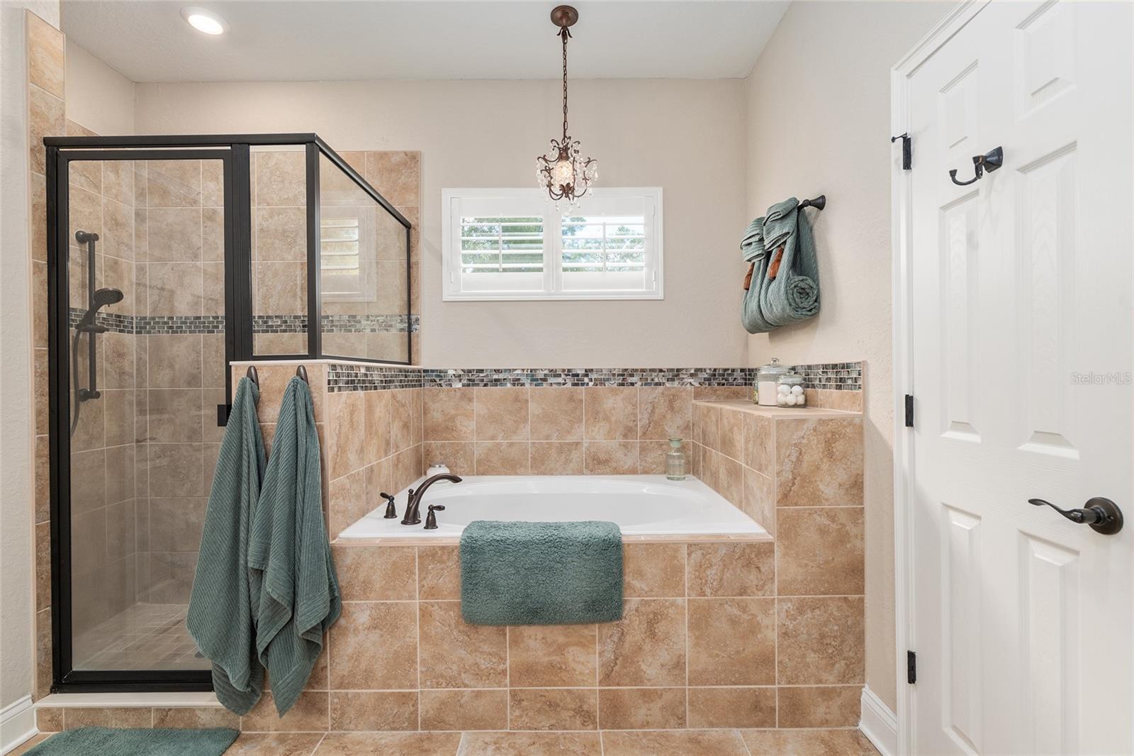 Image 32 of 51 For 5549 112th Street