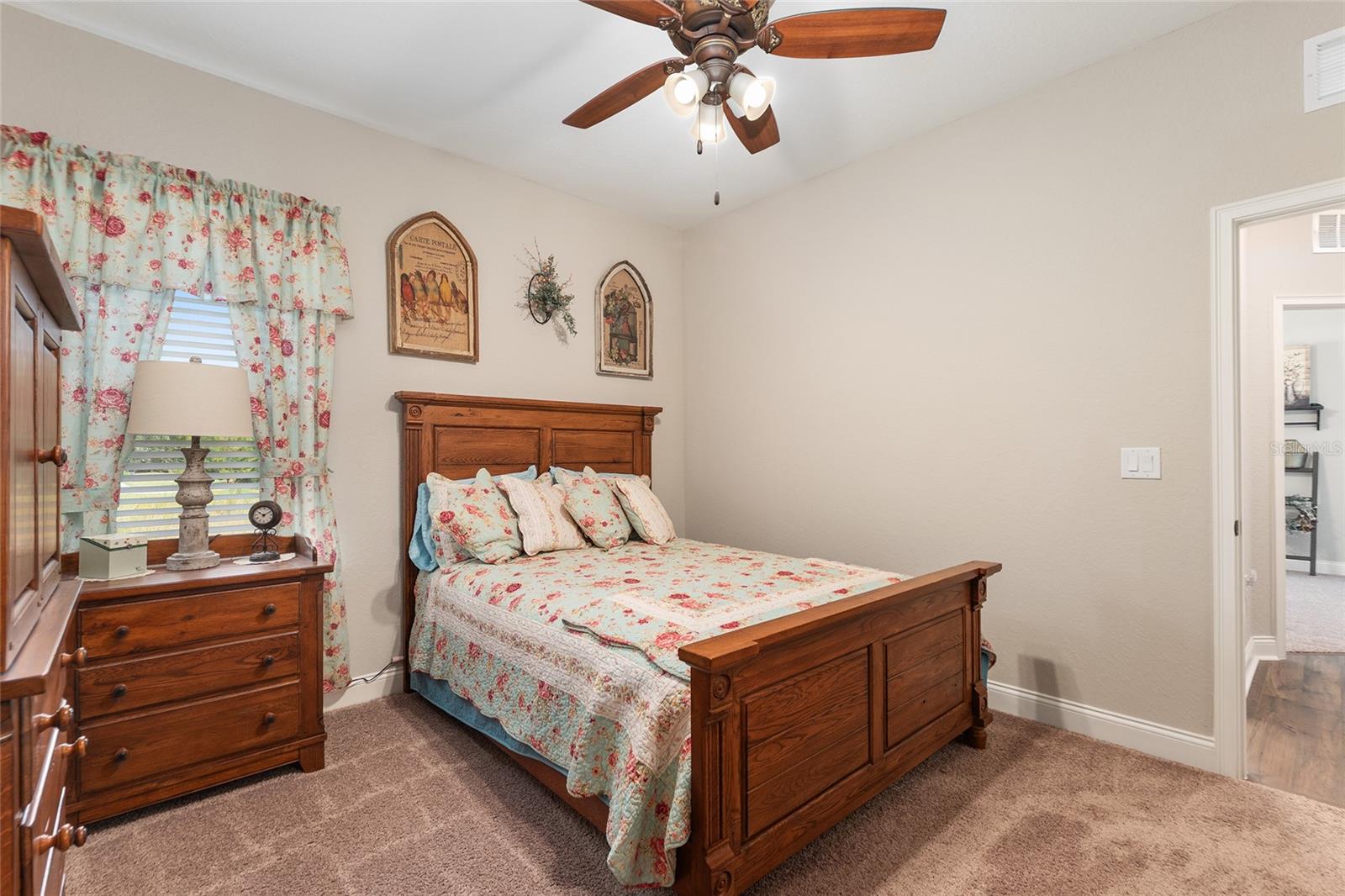 Image 39 of 51 For 5549 112th Street