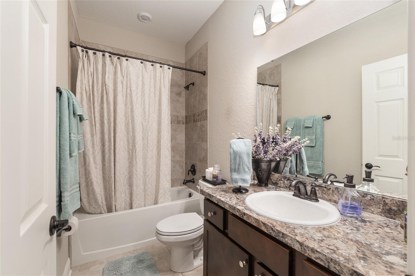 Image 40 of 51 For 5549 112th Street