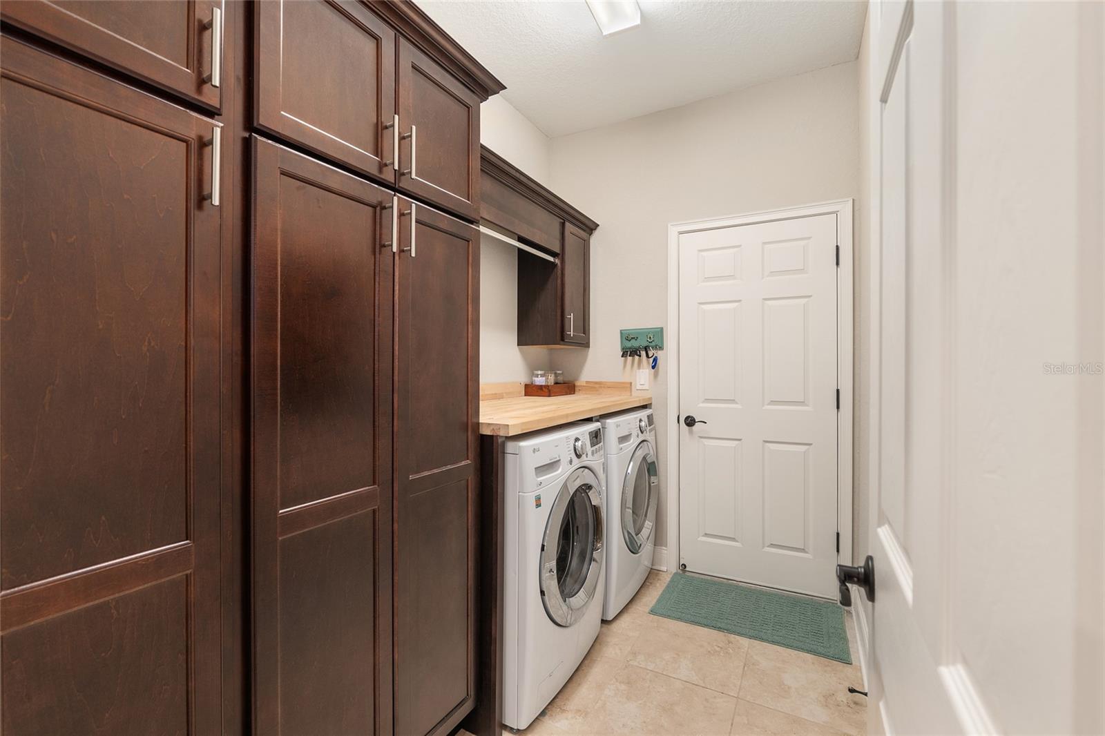 Image 41 of 51 For 5549 112th Street