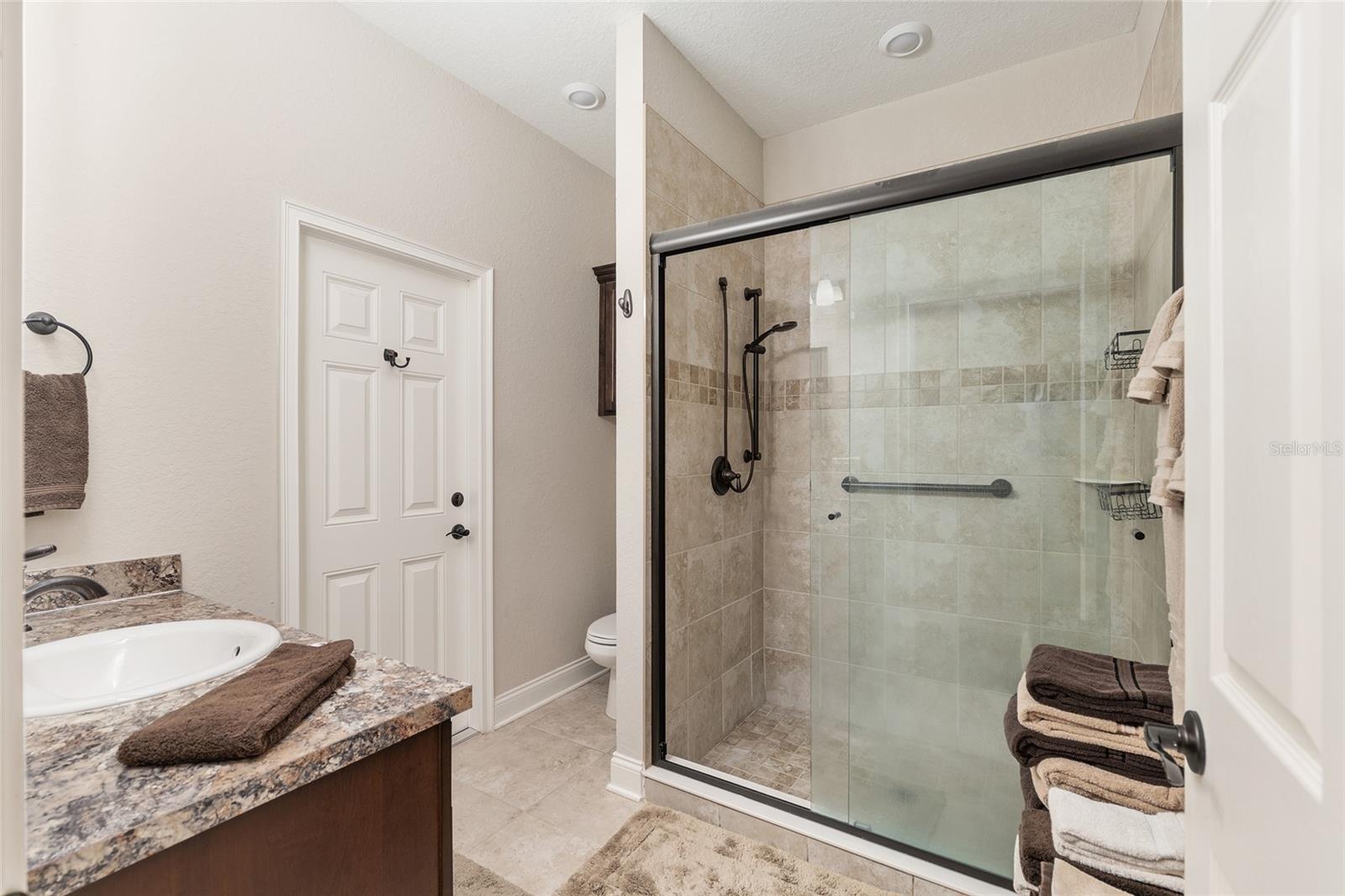 Image 42 of 51 For 5549 112th Street